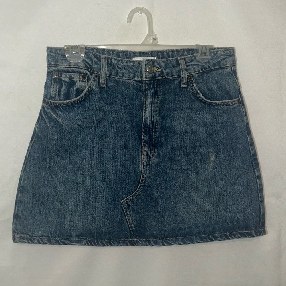 Topshop denim mini skirt classic denim women’s size 6 denim mini skirt